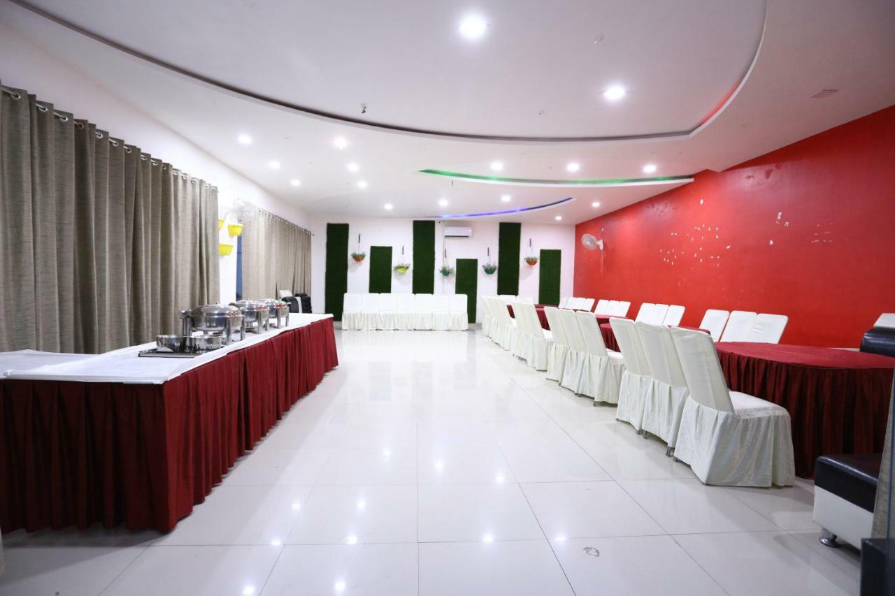 Diwan Hotel And Restaurant Surkhi Ngoại thất bức ảnh