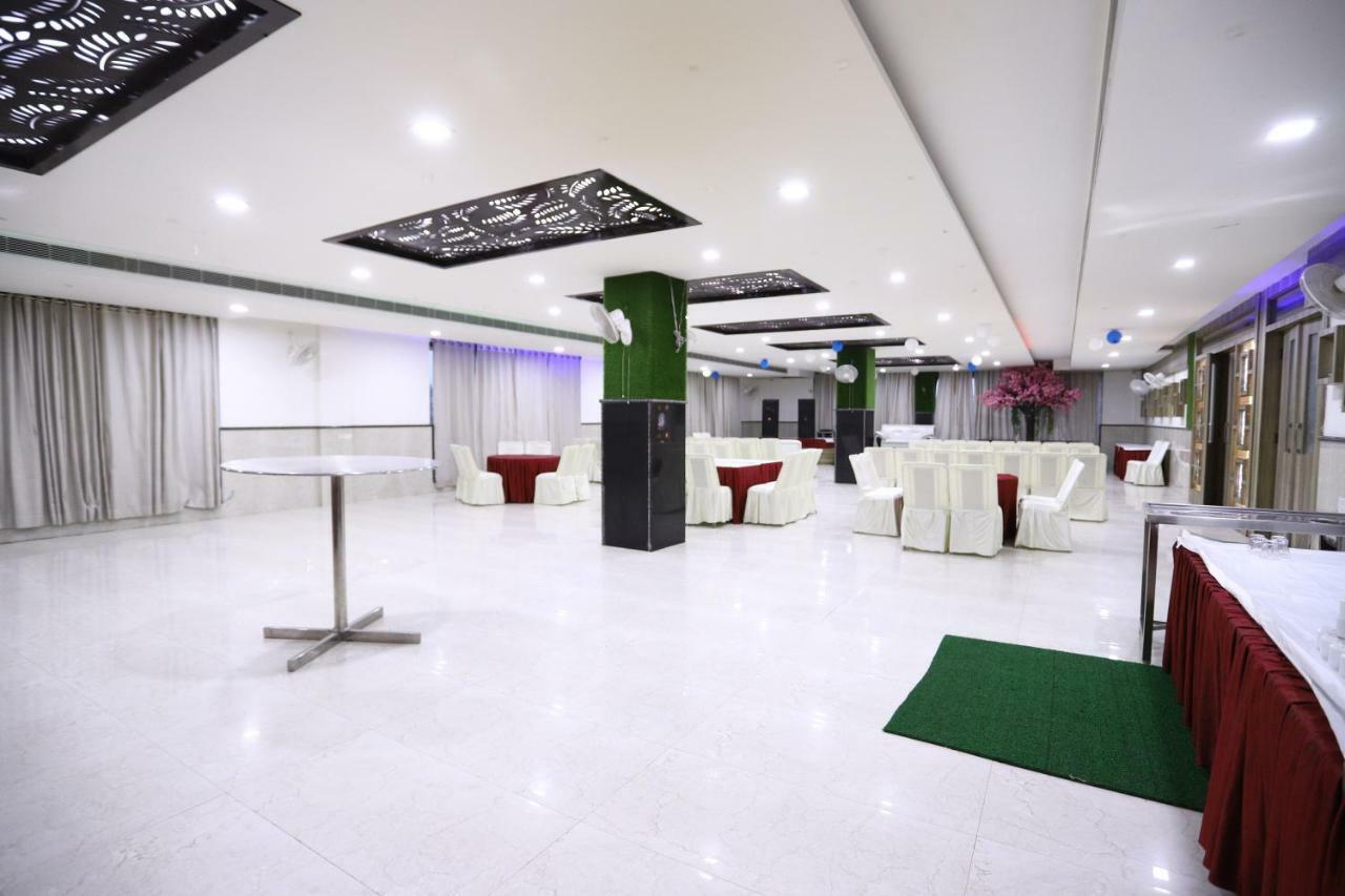 Diwan Hotel And Restaurant Surkhi Ngoại thất bức ảnh