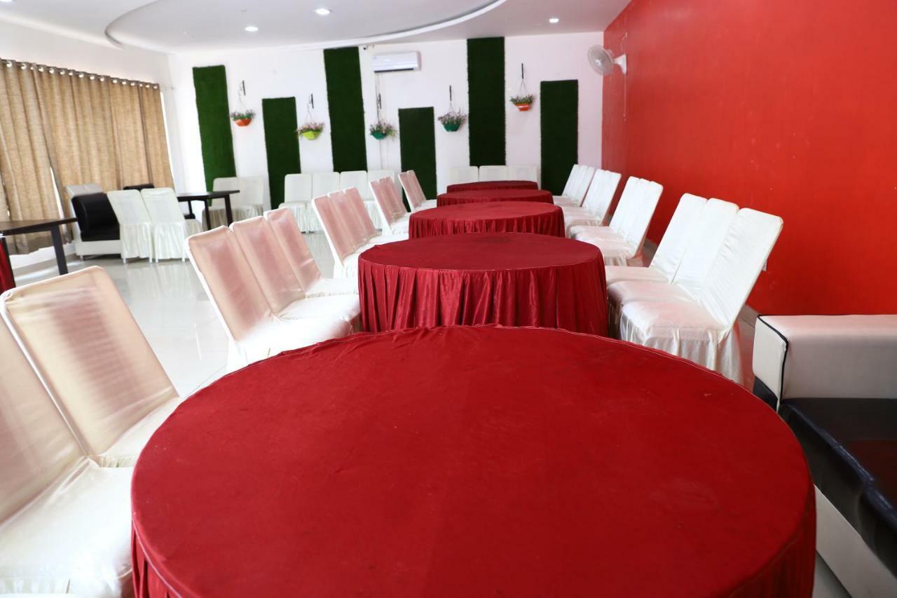 Diwan Hotel And Restaurant Surkhi Ngoại thất bức ảnh