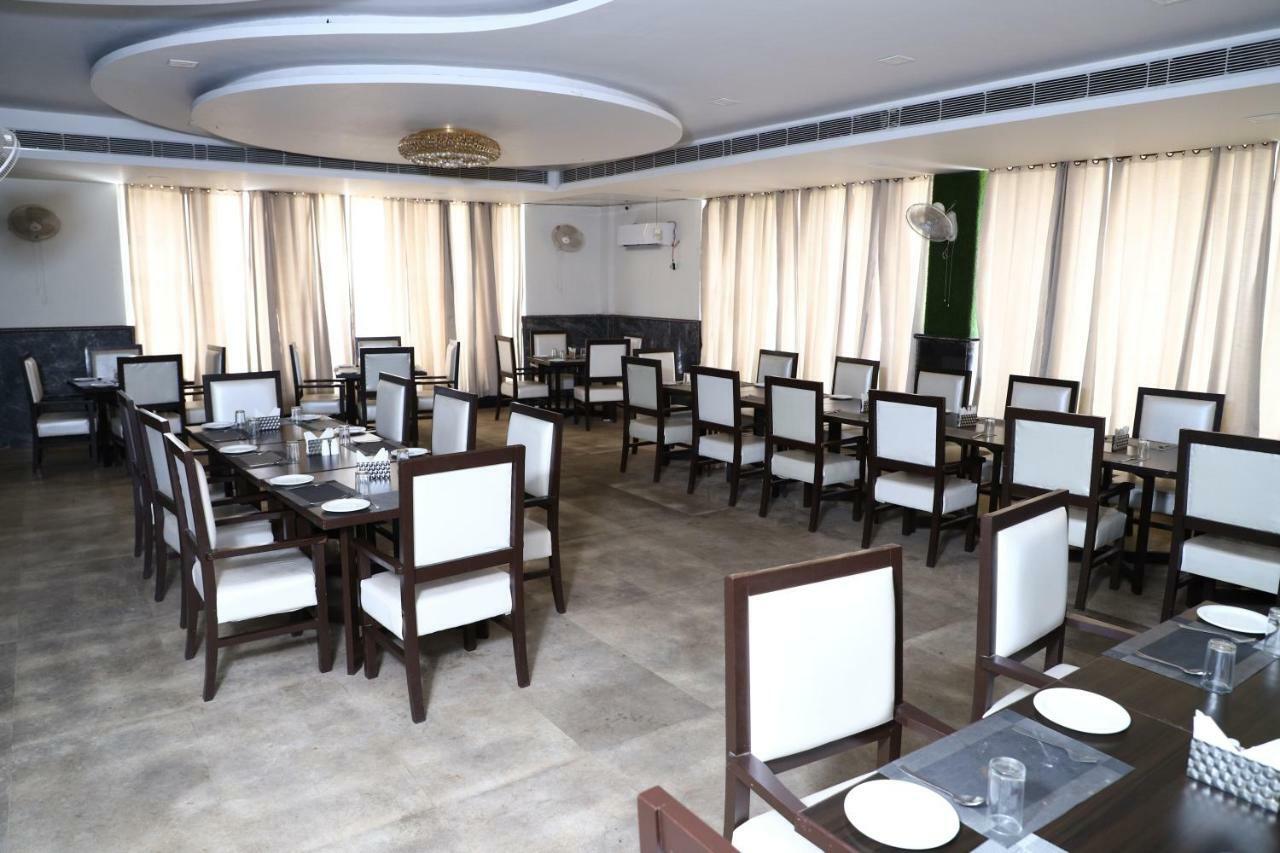 Diwan Hotel And Restaurant Surkhi Ngoại thất bức ảnh