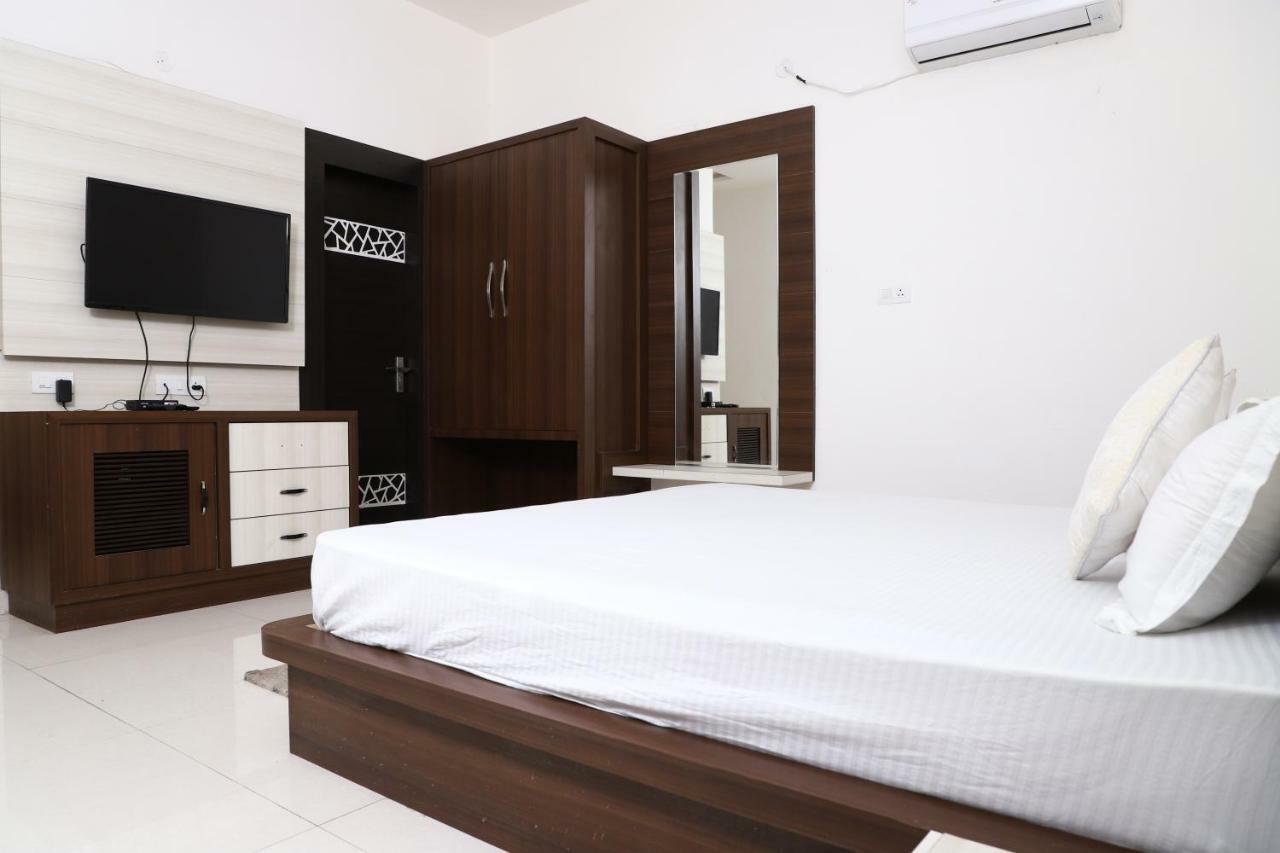 Diwan Hotel And Restaurant Surkhi Ngoại thất bức ảnh