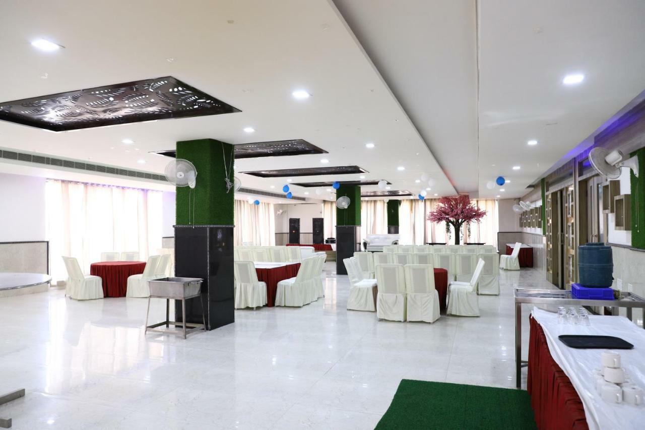 Diwan Hotel And Restaurant Surkhi Ngoại thất bức ảnh
