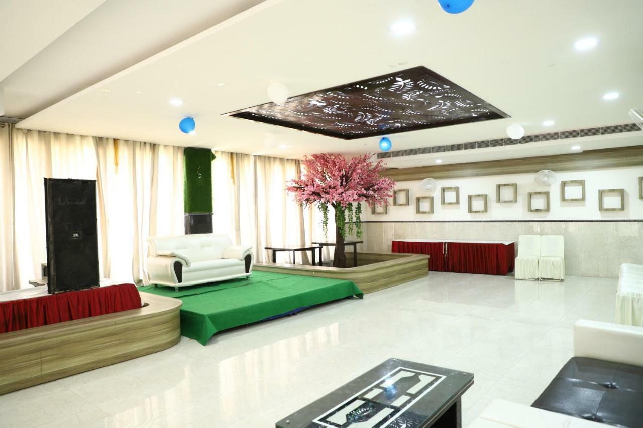Diwan Hotel And Restaurant Surkhi Ngoại thất bức ảnh