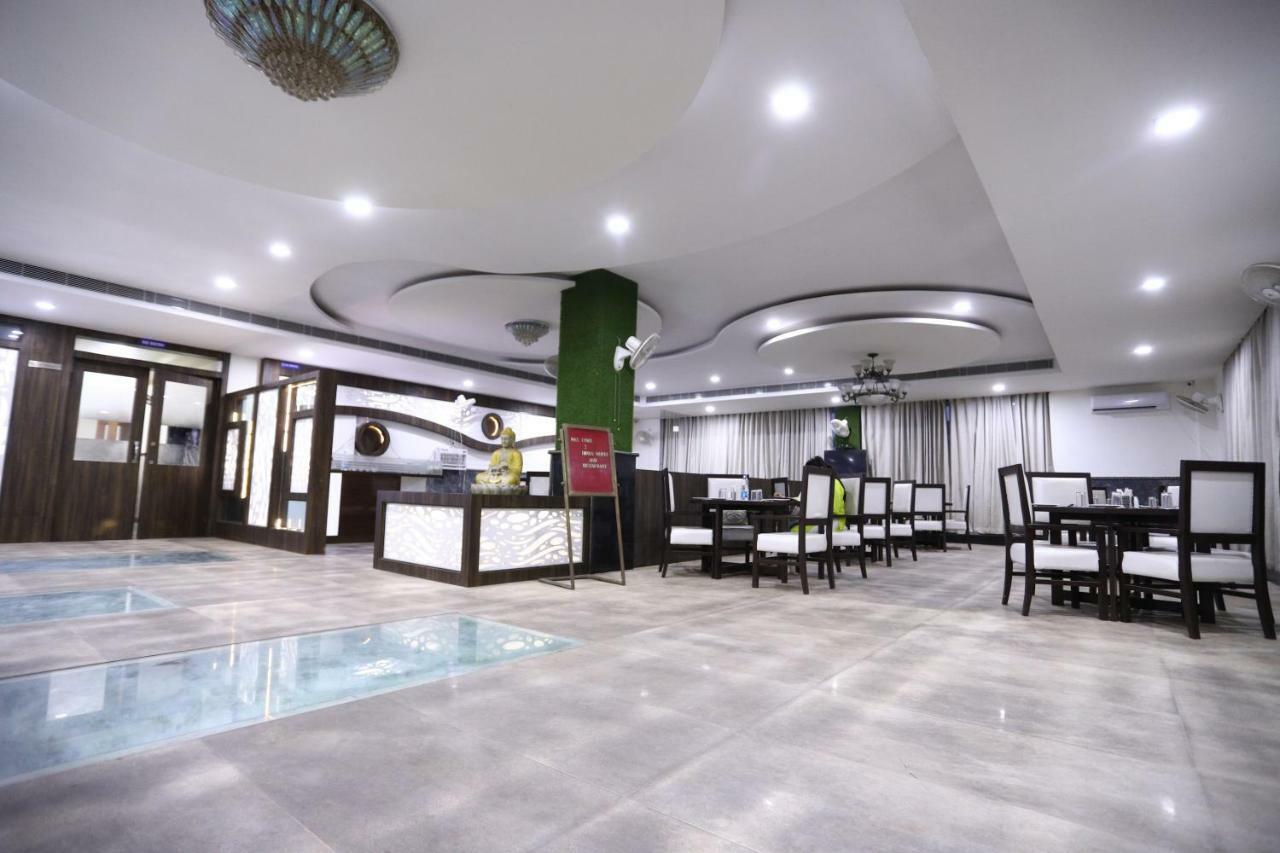 Diwan Hotel And Restaurant Surkhi Ngoại thất bức ảnh