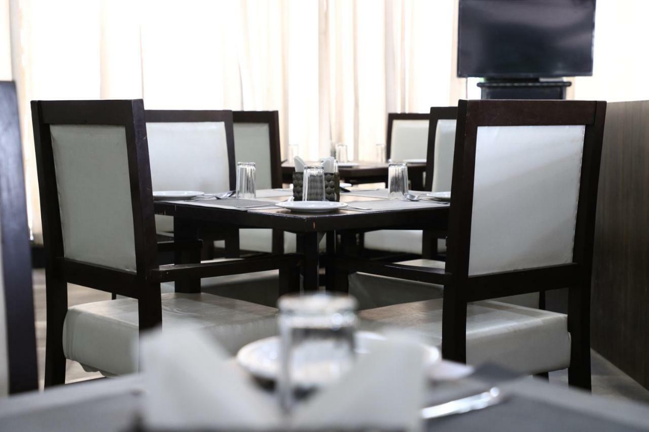 Diwan Hotel And Restaurant Surkhi Ngoại thất bức ảnh