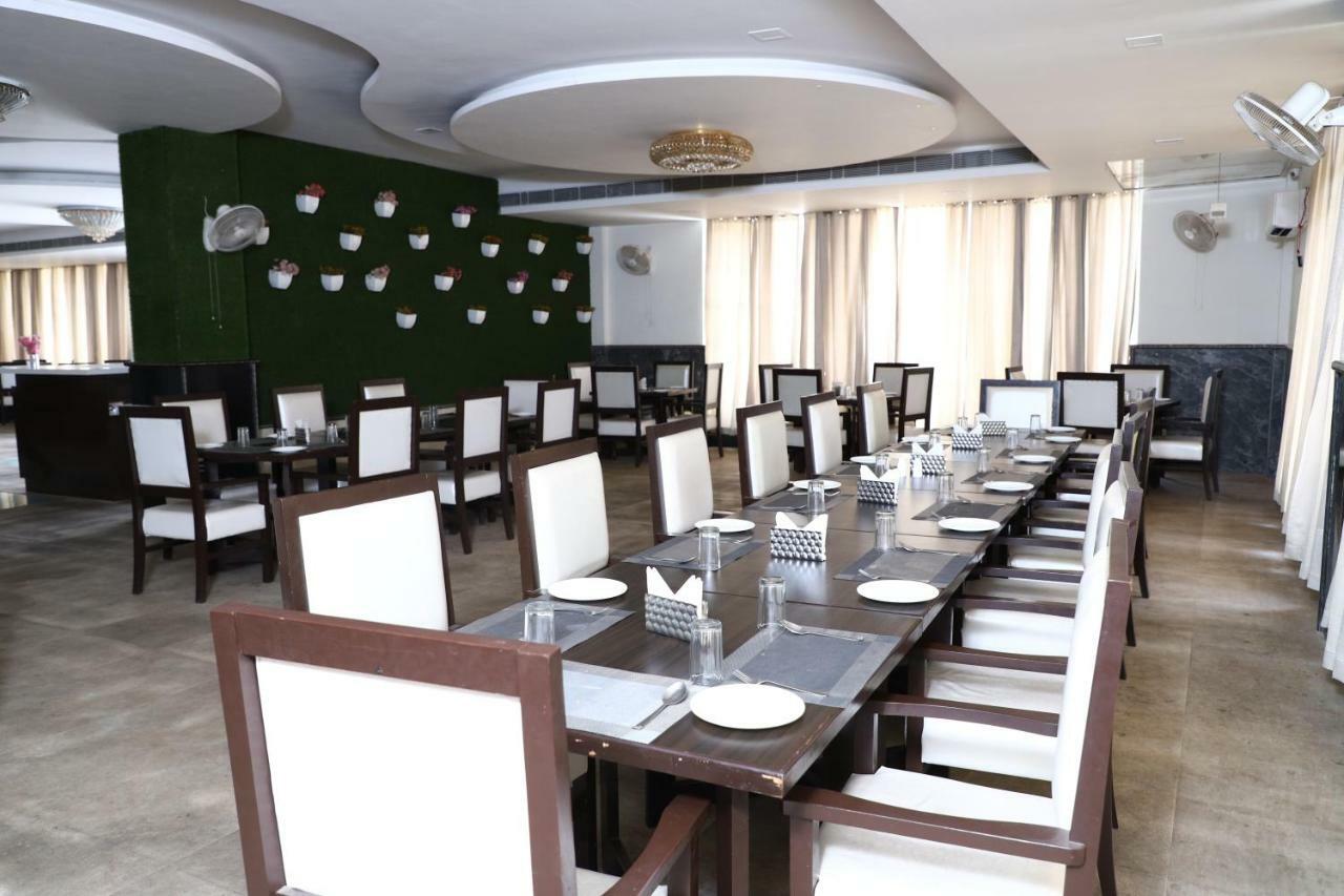 Diwan Hotel And Restaurant Surkhi Ngoại thất bức ảnh