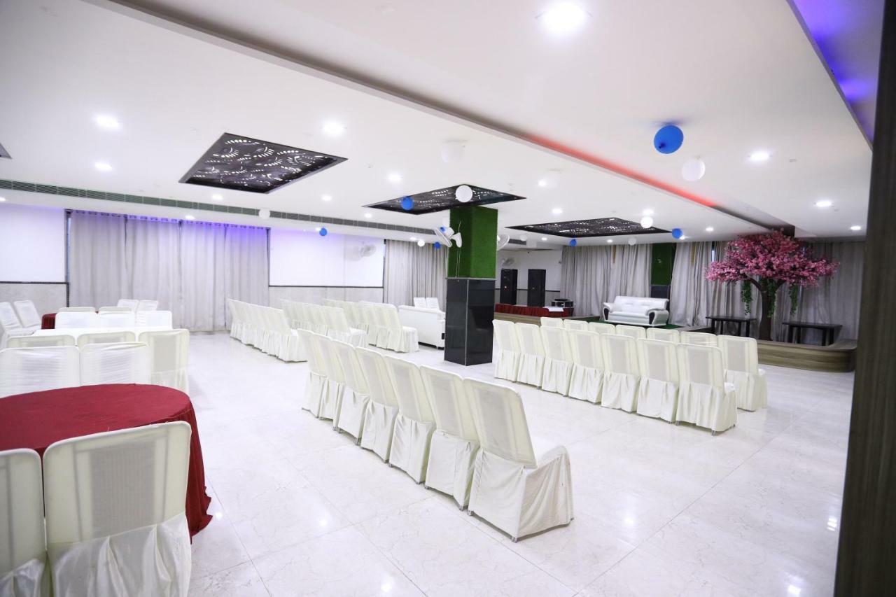 Diwan Hotel And Restaurant Surkhi Ngoại thất bức ảnh